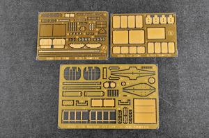 Trumpeter 1:35 Zil-131V tow 2T3M1 Trailer & missile