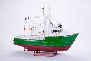 1:30 Andrea Gial RC -  -Wooden hull