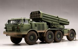 Trumpeter 1:35 Russian 9P140 TEL of 9K57 Uragan Rocket System