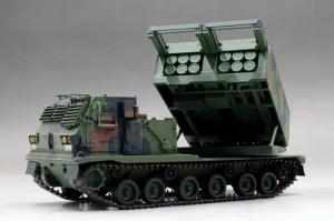 Trumpeter 1:35 M270/A1 Multiple Launch Rocket System-US