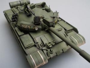 Trumpeter 1:35 Russian T-62 BDD Mod 1984 (Mod. 1972 Modification)