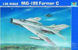 1:32 MiG-19 S Farmer C