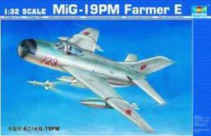 Trumpeter 1:32 MiG-19 PM Farmer E