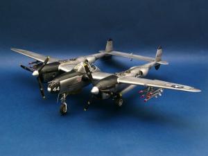 Trumpeter 1:32 Lockheed P-38 L-5-LO Lightning