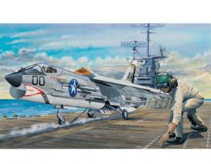 Trumpeter 1:32 F-8E Crusader