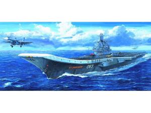 1:700 RUSSIA NAVY KUZNETSOV