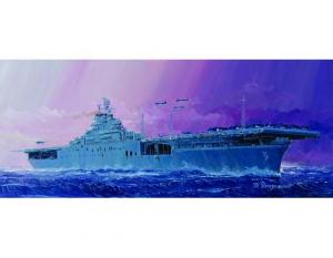 1:700 USS Essex CV-9