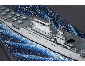 Trumpeter 1:700 USS Essex CV-9