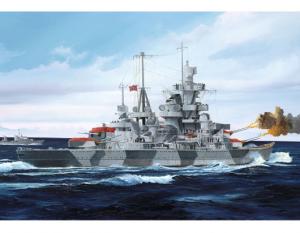 Trumpeter 1:700 German Cruiser Admiral Hipper 1941