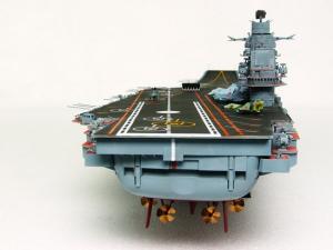 Trumpeter 1:350 USSR Admiral Kuznetsov Carrier