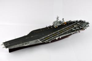 Trumpeter 1:350 USS Kitty Hawk CV-63