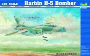 Trumpeter 1:72 Harbin H-5 Bomber