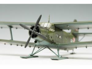 Trumpeter 1:72 Antonov An-2 Colt on Skis