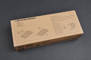 Trumpeter 1:35 E-100 Track links (workable)