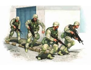 Trumpeter 1:35 U.S. Army in Iraq (2005)