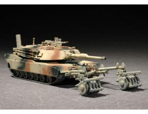 Trumpeter 1:72 M1A1 with Mine Roller Set