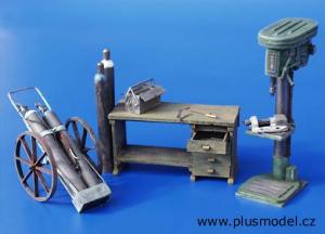 1:35 Workshop equipment