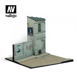 SCENICS DIORAMA BASES 24X23X21 FRENCH STREET