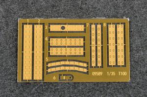 Trumpeter 1:35 Soviet T-100 Heavy Tank