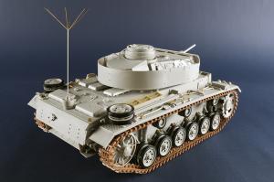 Trumpeter 1/16 Pz.Kpfw.III Ausf.J