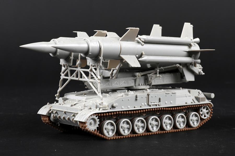 Trumpeter 1:72 2K11A TEL w/9M8M Missile (SA-4)