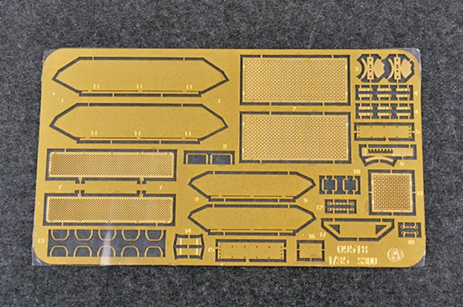 Trumpeter 1/35 Russian S-300V 9A85 SAM