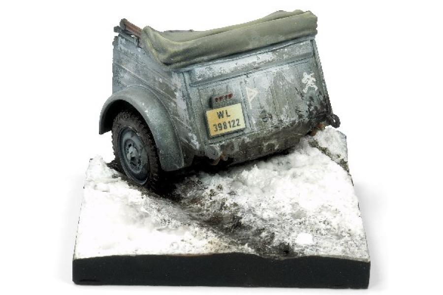 1/35 Diorama Base, Kubelwagen Rear 5,5x5,5x4cm 