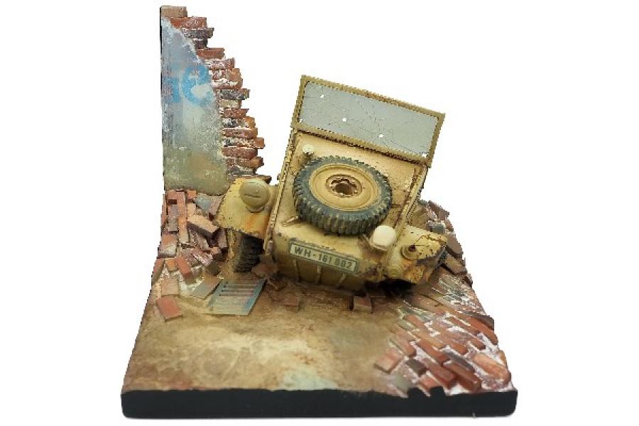 1/35 Diorama Base, Kubelwagen Front 7x7x6cm 