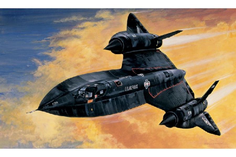 Italeri 1/72 SR-71 Blackbird with Drone