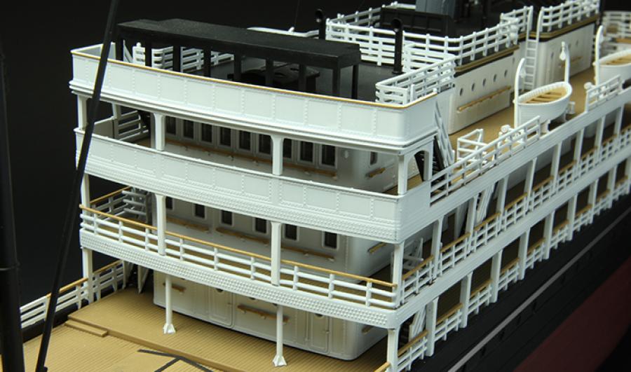 1:150 THE CROSSING (The FIRST MENG SHIP MODEL)