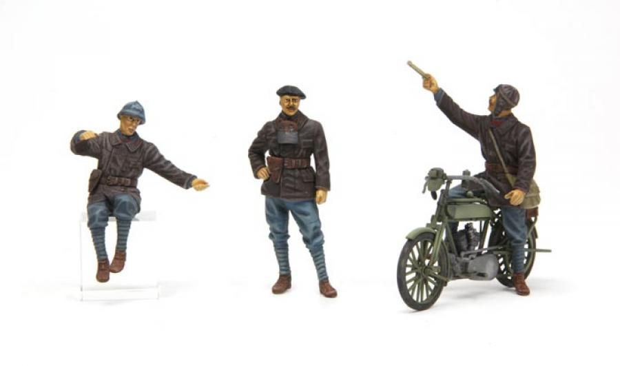 1:35 French FT-17 Tank Crew & Orderly