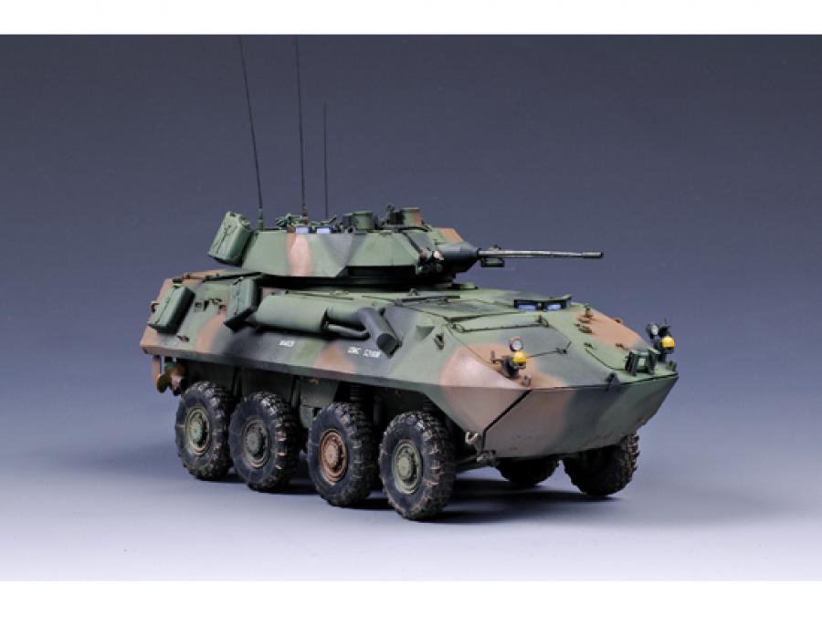 Trumpeter 1:35 USMC LAV-25 ''Piranha''