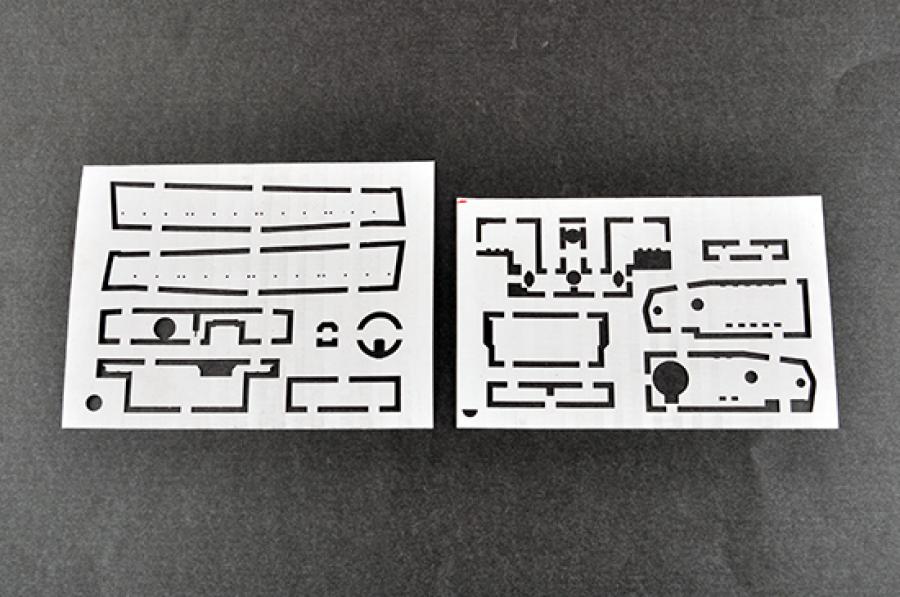 Trumpeter 1:35 Pz.Kpfw.VI Ausf.E Tiger I (Late) with Zimmerit