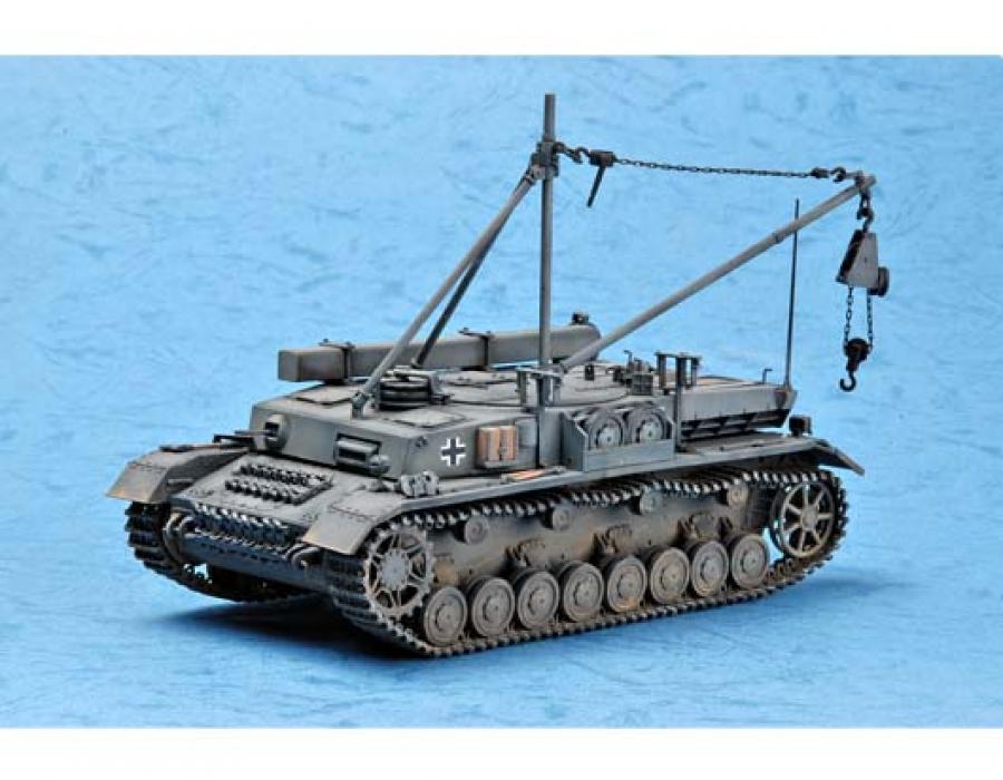 Trumpeter 1:35 German Bergepanzer IV Recovery Vehicle