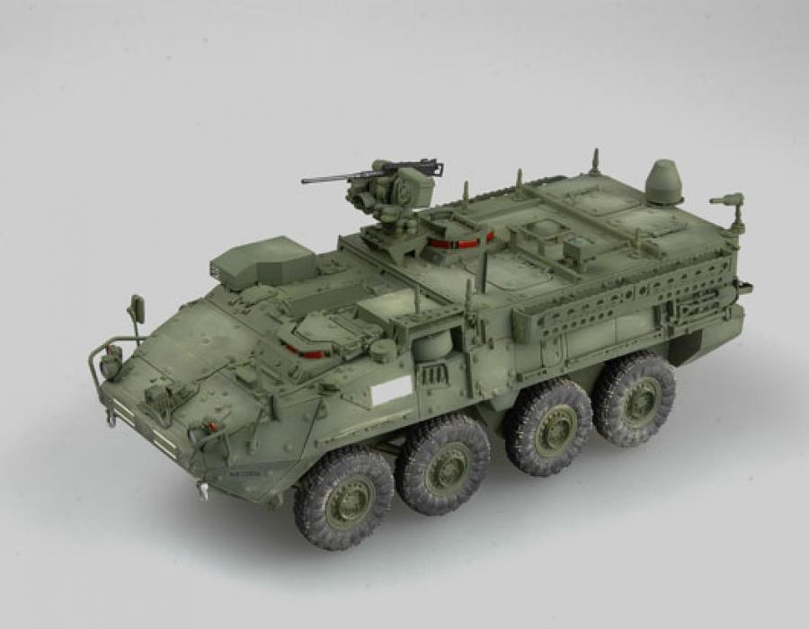 Trumpeter 1:35 M1130 Stryker Command Vehicle