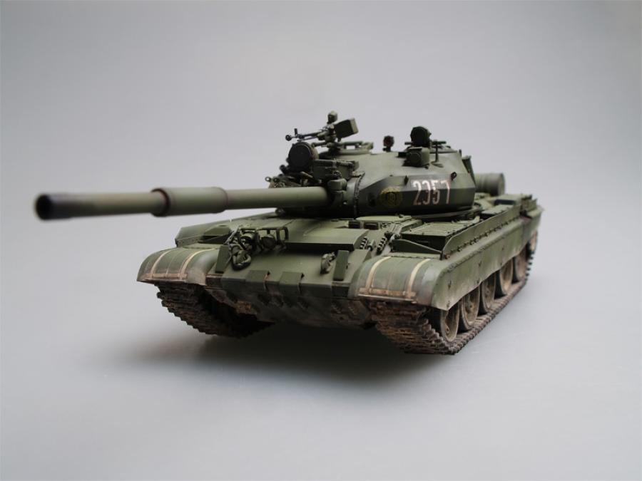 Trumpeter 1:35 Russian T-62 BDD Mod 1984 (Mod. 1972 Modification)