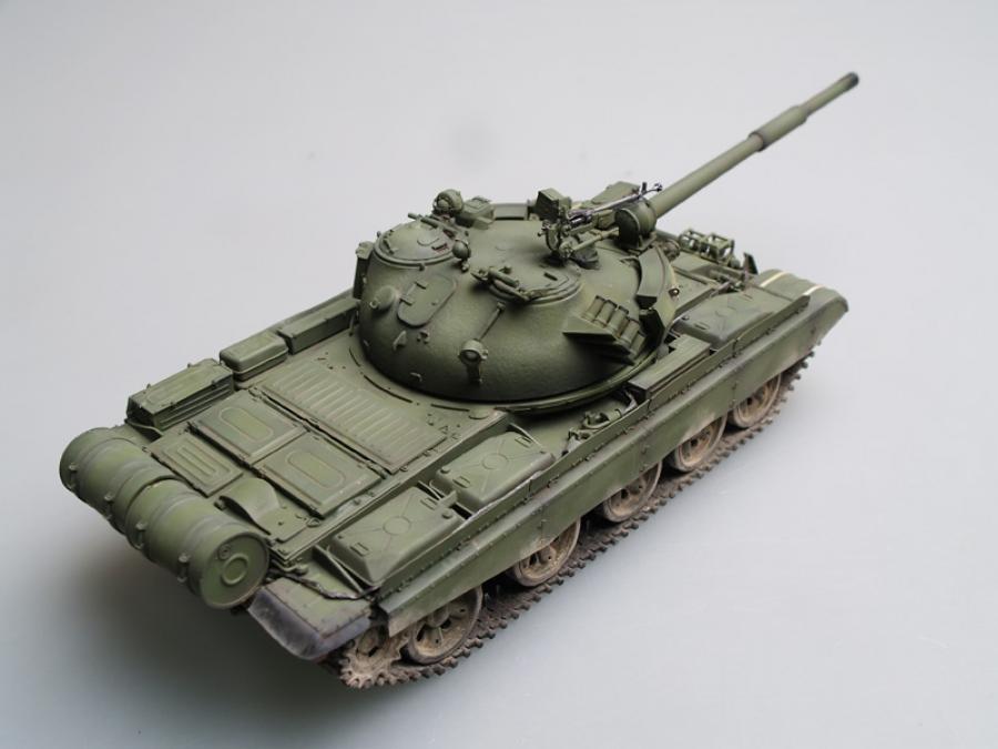 Trumpeter 1:35 Russian T-62 BDD Mod 1984 (Mod. 1972 Modification)