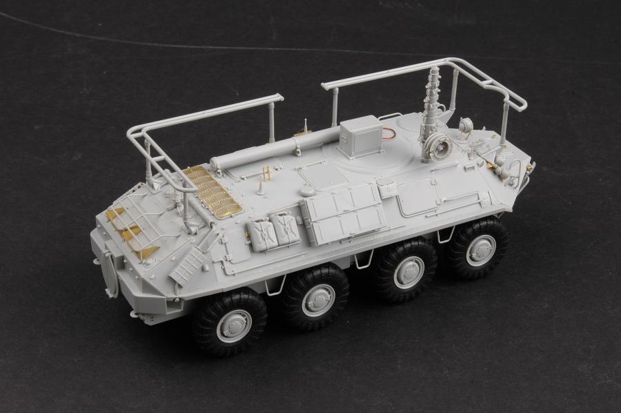 Trumpeter 1:35 BTR-60P BTR-60PU