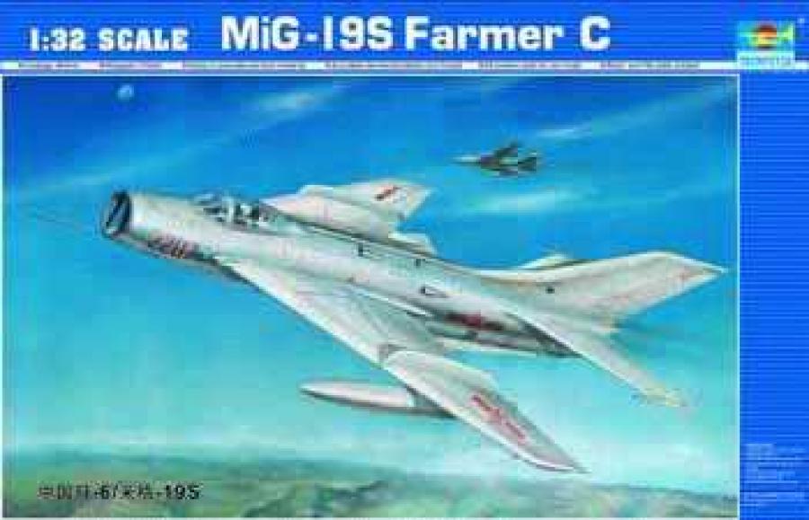 Trumpeter 1:32 MiG-19 S Farmer C