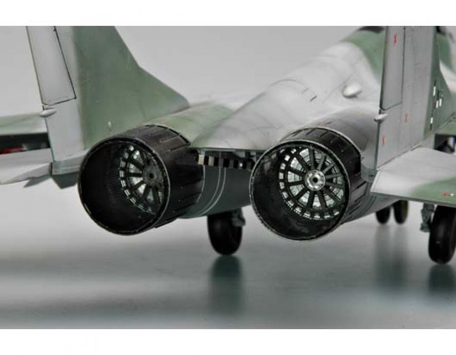 Trumpeter 1:32 Russian MiG-29K "Fulcrum" Fighter