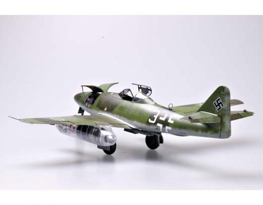 Trumpeter 1:32 Me 262 A-1a with R4M Rocket