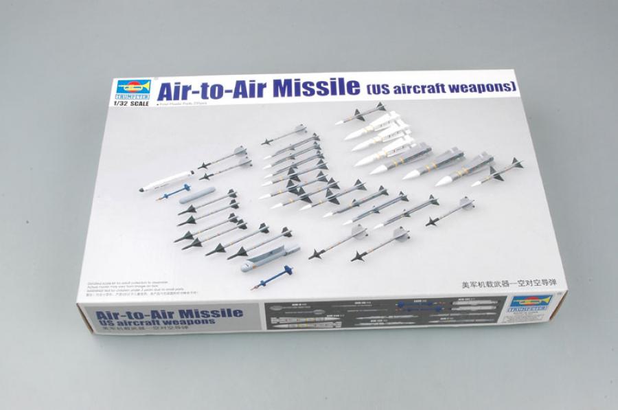 Trumpeter 1:32 US aircraft weapon-Air-to-Air Missile