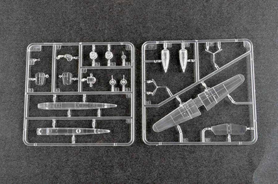 Trumpeter 1:200 B-25 (5 aircrafts)