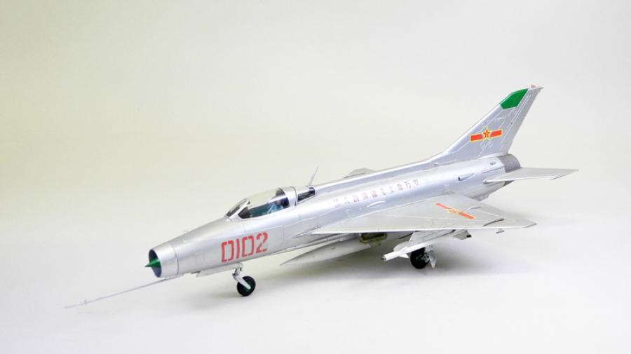 Trumpeter 1:48 MiG-21 F-13/J-7 Fighter