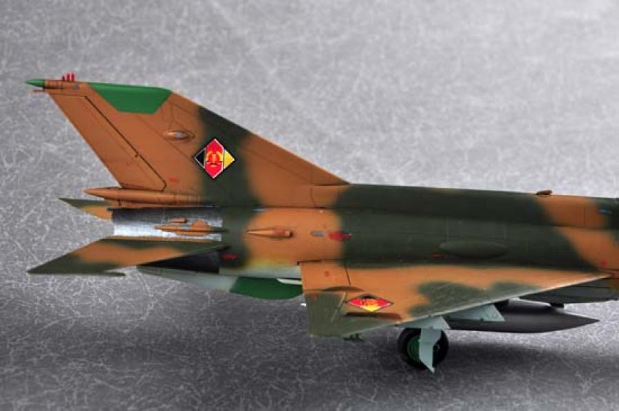 Trumpeter 1:48 MiG-21MF Fighter