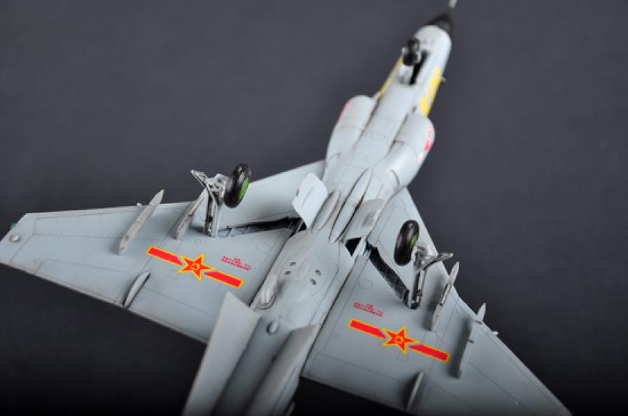 Trumpeter 1:48 PLA JL-9