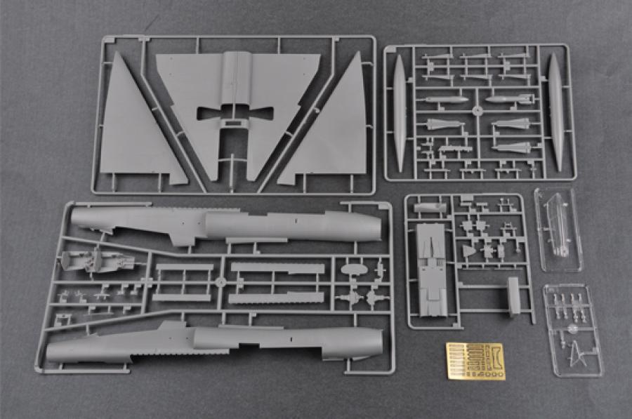 Trumpeter 1:48 US F-106B Delta Dart