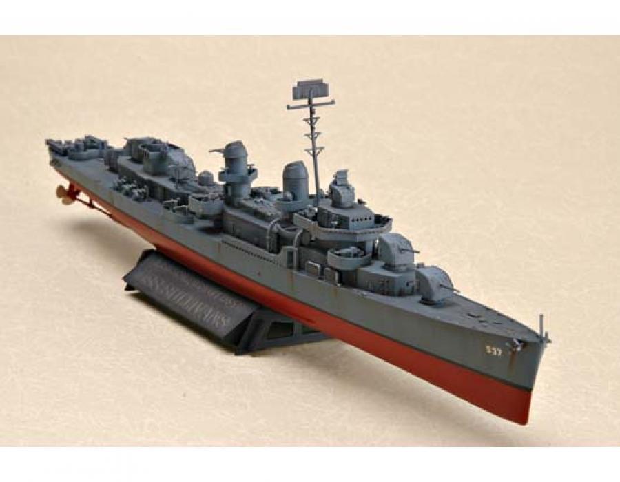 Trumpeter 1:700 USS The Sullivans DD-537