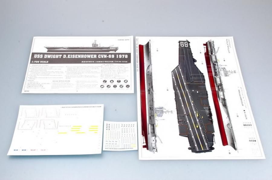 Trumpeter 1:700 USS Dwight D. Eisenhower CVN-69 1978