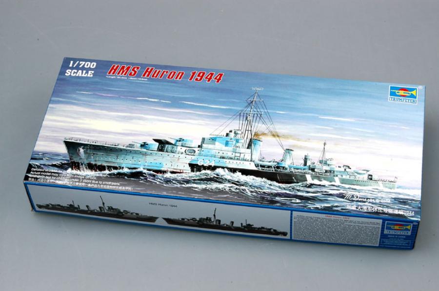 Trumpeter 1:700 Tribal-class destroyer HMCS Huron (G24) 1944